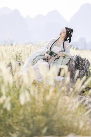 男的女的在一起怼怼怼很疼的视频