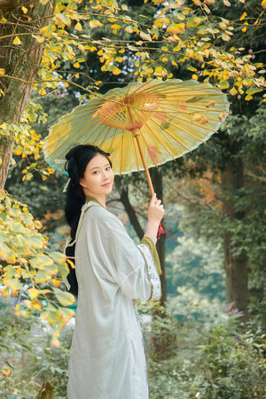征服同学人妇系列陈露露3