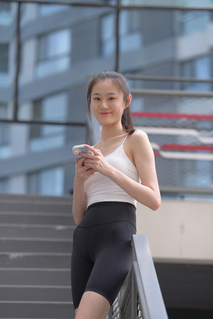 蕾丝透气三角裤