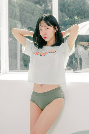 公交车上被轮后入式