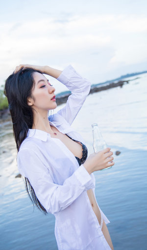 学生被老师肉到失禁H视频