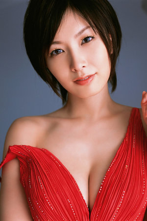 《不扣钮的女孩》